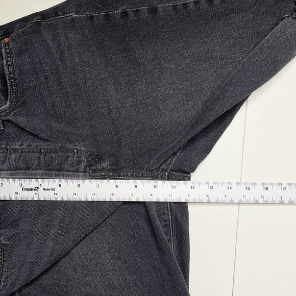 Levi's‎ Wedgie Straight Ripped Denim Jeans Sz 29 Black High Rise Pockets Raw Hem - Picture 10 of 12